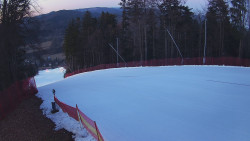 Prostřední část sjezdovky a snowpark