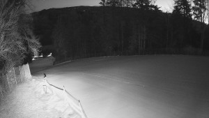 Skiareál Karolinka - Prostřední část sjezdovky a snowpark - 3.3.2026 v 05:32 Skiareál Karolinka - Prostřední část sjezdovky a snowpark - 3.3.2026 v 05:32