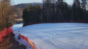 Skiareál Karolinka - Prostřední část sjezdovky a snowpark - 3.3.2026 v 08:02 Skiareál Karolinka - Prostřední část sjezdovky a snowpark - 3.3.2026 v 08:02