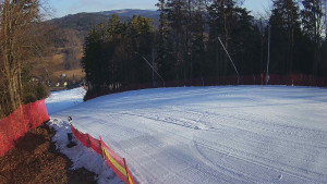 Skiareál Karolinka - Prostřední část sjezdovky a snowpark - 3.3.2026 v 08:25 Skiareál Karolinka - Prostřední část sjezdovky a snowpark - 3.3.2026 v 08:25