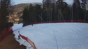 Skiareál Karolinka - Prostřední část sjezdovky a snowpark - 3.3.2026 v 11:50 Skiareál Karolinka - Prostřední část sjezdovky a snowpark - 3.3.2026 v 11:50