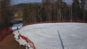 Skiareál Karolinka - Prostřední část sjezdovky a snowpark - 3.3.2026 v 12:02 Skiareál Karolinka - Prostřední část sjezdovky a snowpark - 3.3.2026 v 12:02