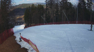 Skiareál Karolinka - Prostřední část sjezdovky a snowpark - 3.3.2026 v 12:10 Skiareál Karolinka - Prostřední část sjezdovky a snowpark - 3.3.2026 v 12:10