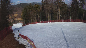 Skiareál Karolinka - Prostřední část sjezdovky a snowpark - 3.3.2026 v 12:15 Skiareál Karolinka - Prostřední část sjezdovky a snowpark - 3.3.2026 v 12:15