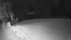 Prostřední část sjezdovky a snowpark