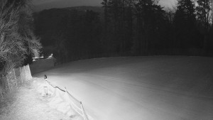 Skiareál Karolinka - Prostřední část sjezdovky a snowpark - 4.3.2026 v 05:25 Skiareál Karolinka - Prostřední část sjezdovky a snowpark - 4.3.2026 v 05:25