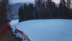 Skiareál Karolinka - Prostřední část sjezdovky a snowpark - 4.3.2026 v 06:05 Skiareál Karolinka - Prostřední část sjezdovky a snowpark - 4.3.2026 v 06:05