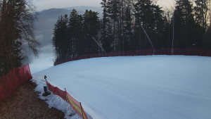 Skiareál Karolinka - Prostřední část sjezdovky a snowpark - 4.3.2026 v 07:02 Skiareál Karolinka - Prostřední část sjezdovky a snowpark - 4.3.2026 v 07:02