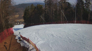 Skiareál Karolinka - Prostřední část sjezdovky a snowpark - 4.3.2026 v 10:20 Skiareál Karolinka - Prostřední část sjezdovky a snowpark - 4.3.2026 v 10:20