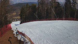 Skiareál Karolinka - Prostřední část sjezdovky a snowpark - 4.3.2026 v 10:50 Skiareál Karolinka - Prostřední část sjezdovky a snowpark - 4.3.2026 v 10:50