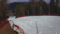 Prostřední část sjezdovky a snowpark