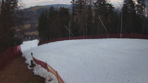 Skiareál Karolinka - Prostřední část sjezdovky a snowpark - 4.3.2026 v 12:35 Skiareál Karolinka - Prostřední část sjezdovky a snowpark - 4.3.2026 v 12:35