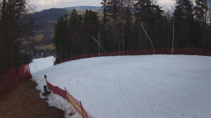 Skiareál Karolinka - Prostřední část sjezdovky a snowpark - 4.3.2026 v 12:40 Skiareál Karolinka - Prostřední část sjezdovky a snowpark - 4.3.2026 v 12:40