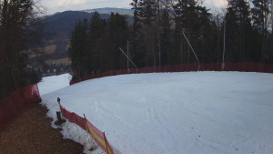 Skiareál Karolinka - Prostřední část sjezdovky a snowpark - 4.3.2026 v 12:45 Skiareál Karolinka - Prostřední část sjezdovky a snowpark - 4.3.2026 v 12:45