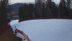 Skiareál Karolinka - Prostřední část sjezdovky a snowpark - 4.3.2026 v 13:05 Skiareál Karolinka - Prostřední část sjezdovky a snowpark - 4.3.2026 v 13:05