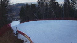 Prostřední část sjezdovky a snowpark
