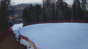 Skiareál Karolinka - Prostřední část sjezdovky a snowpark - 4.3.2026 v 14:35 Skiareál Karolinka - Prostřední část sjezdovky a snowpark - 4.3.2026 v 14:35