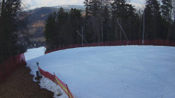 Prostřední část sjezdovky a snowpark