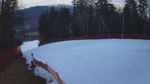 Skiareál Karolinka - Prostřední část sjezdovky a snowpark - 4.3.2026 v 15:05 Skiareál Karolinka - Prostřední část sjezdovky a snowpark - 4.3.2026 v 15:05