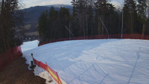 Skiareál Karolinka - Prostřední část sjezdovky a snowpark - 4.3.2026 v 15:35 Skiareál Karolinka - Prostřední část sjezdovky a snowpark - 4.3.2026 v 15:35