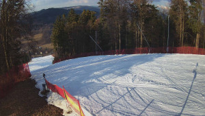 Skiareál Karolinka - Prostřední část sjezdovky a snowpark - 4.3.2026 v 15:45 Skiareál Karolinka - Prostřední část sjezdovky a snowpark - 4.3.2026 v 15:45