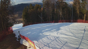 Skiareál Karolinka - Prostřední část sjezdovky a snowpark - 4.3.2026 v 15:50 Skiareál Karolinka - Prostřední část sjezdovky a snowpark - 4.3.2026 v 15:50