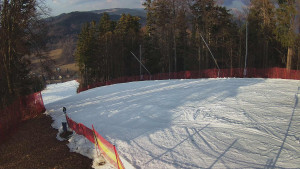 Skiareál Karolinka - Prostřední část sjezdovky a snowpark - 4.3.2026 v 16:02 Skiareál Karolinka - Prostřední část sjezdovky a snowpark - 4.3.2026 v 16:02