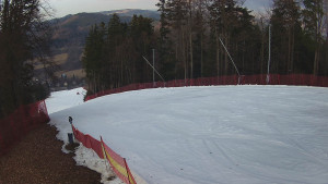 Skiareál Karolinka - Prostřední část sjezdovky a snowpark - 4.3.2026 v 16:25 Skiareál Karolinka - Prostřední část sjezdovky a snowpark - 4.3.2026 v 16:25