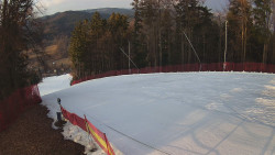 Prostřední část sjezdovky a snowpark