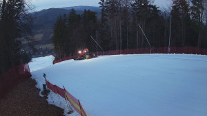 Skiareál Karolinka - Prostřední část sjezdovky a snowpark - 4.3.2026 v 17:35 Skiareál Karolinka - Prostřední část sjezdovky a snowpark - 4.3.2026 v 17:35