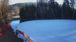 Prostřední část sjezdovky a snowpark