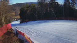 Prostřední část sjezdovky a snowpark