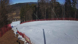 Prostřední část sjezdovky a snowpark