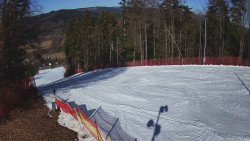 Prostřední část sjezdovky a snowpark