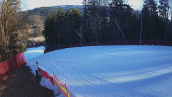 Prostřední část sjezdovky a snowpark