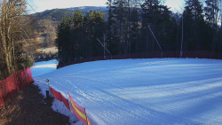 Prostřední část sjezdovky a snowpark