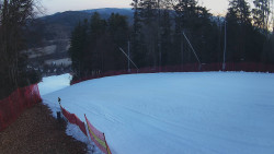 Prostřední část sjezdovky a snowpark