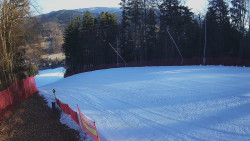 Prostřední část sjezdovky a snowpark