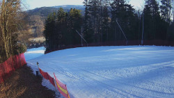Prostřední část sjezdovky a snowpark