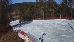 Prostřední část sjezdovky a snowpark