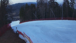 Prostřední část sjezdovky a snowpark