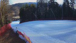 Prostřední část sjezdovky a snowpark