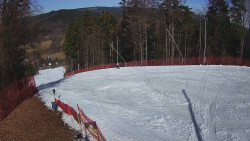 Prostřední část sjezdovky a snowpark