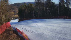Prostřední část sjezdovky a snowpark