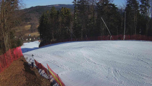 Skiareál Karolinka - Prostřední část sjezdovky a snowpark - 9.3.2026 v 09:25 Skiareál Karolinka - Prostřední část sjezdovky a snowpark - 9.3.2026 v 09:25