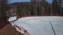Prostřední část sjezdovky a snowpark