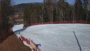 Skiareál Karolinka - Prostřední část sjezdovky a snowpark - 9.3.2026 v 12:32 Skiareál Karolinka - Prostřední část sjezdovky a snowpark - 9.3.2026 v 12:32