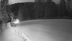 Prostřední část sjezdovky a snowpark