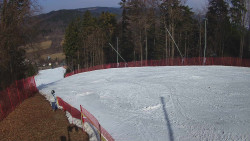 Prostřední část sjezdovky a snowpark