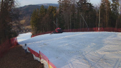 Prostřední část sjezdovky a snowpark